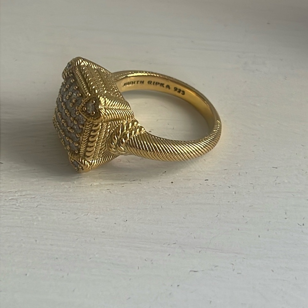 Sparkling Judith Ripka Pave Gold Clad Statement Ring. - Picture 3 of 7